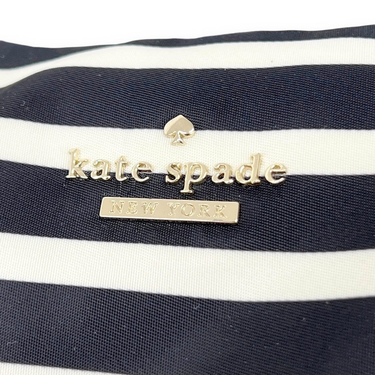 kate spade ケイトスペード トートバック マザーズバック ホワイトブラック ボーダー おむつ替えシート付き