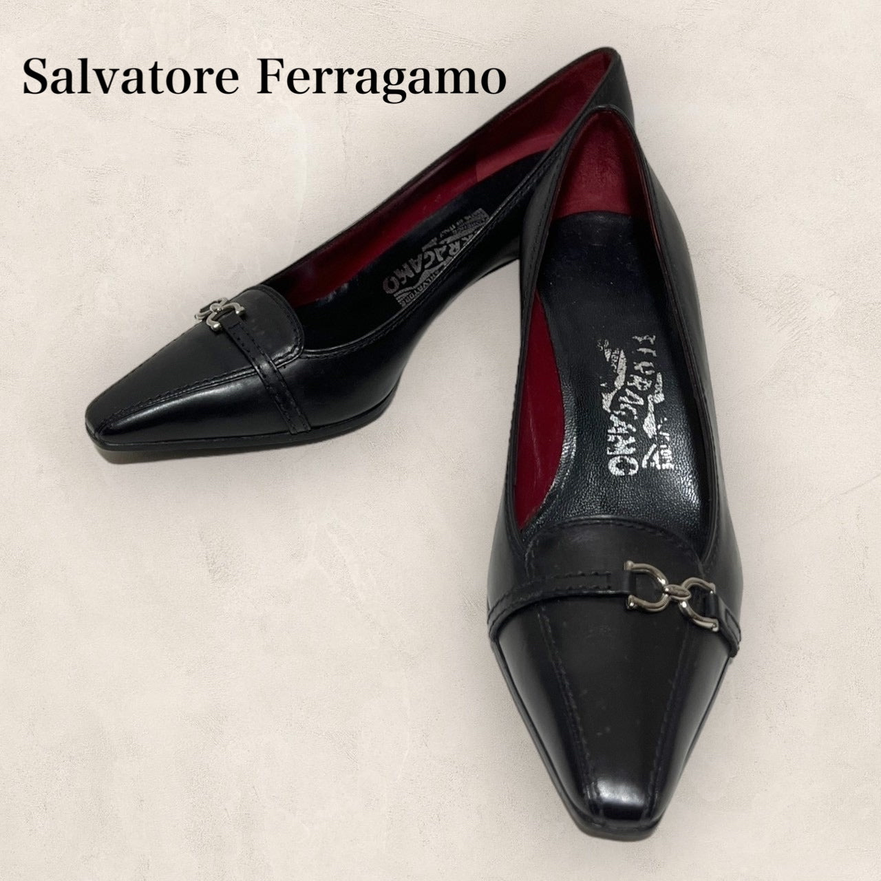 【使用感あり】Salvatore Ferragamo  サルバトーレフェラガモ パンプス ブラック 黒 シルバー金具 サイズ5 202406-0194