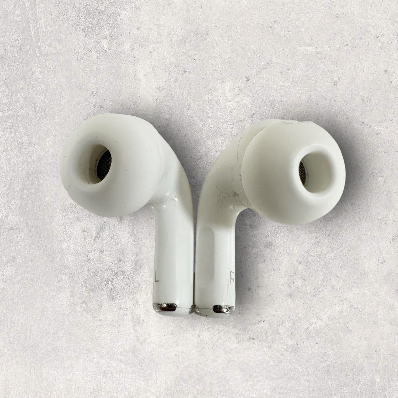 【少々の使用感あり】AirPods Pro (第1世代)  充電ケース イヤホン A2190 動作確認済み 202406-0136