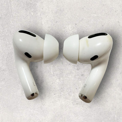 【少々の使用感あり】Apple アップル AirPods Pro (第1世代)  充電ケース イヤホン A2190 動作確認済み 202406-0138