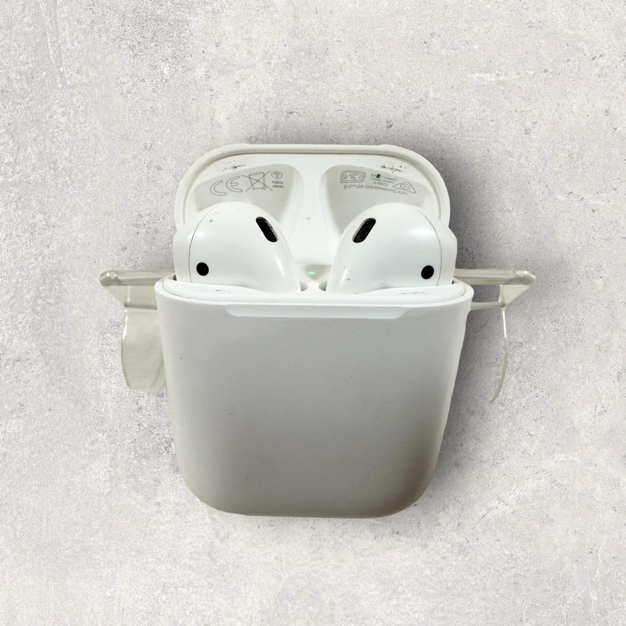 【ケースに汚れあり・動作確認済み】Apple アップル AirPods  (第2世代)  イヤホン A1602 202406-0291