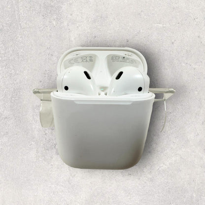 【ケースに汚れあり・動作確認済み】Apple アップル AirPods  (第2世代)  イヤホン A1602 202406-0291