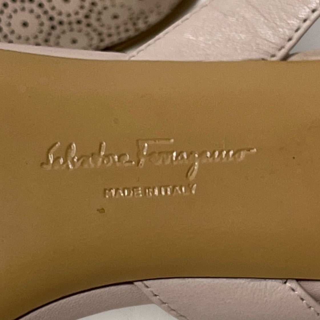 【少し使用感あり・袋あり】Salvatore Ferragamo  サルバトーレフェラガモ サンダル パンプス くすみピンク サイズ5 1/2 専用袋あり 202406-0197