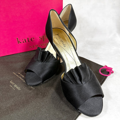 【美品・箱袋付き】KATE SPADE NEW YORK ケイトスペード ニューヨーク パンプス ヒール サテン フリル ブラック 黒 サイズ7W 202406-0181