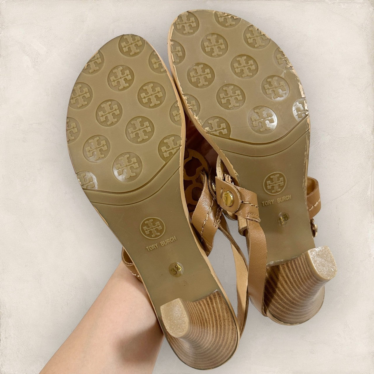 【目立った傷や汚れなし・箱付き】Tory  Burch トリーバーチ サンダル ヒール ロゴ ブラウン 茶色 サイズ38 202406-0189