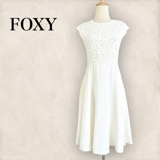 【ややシミあり】FOXEY フォクシー フラワーモチーフワンピース 白 ホワイト 202406-0152