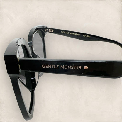 【歪みあり】GENTLE MONSTER ジェントルモンスター サングラス ブラック 黒  202406-0359